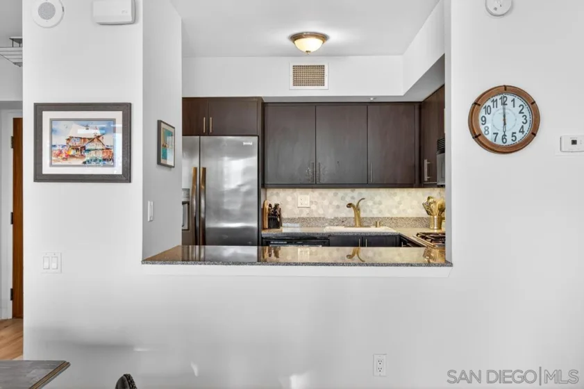 500 W Harbor #619 photo 11