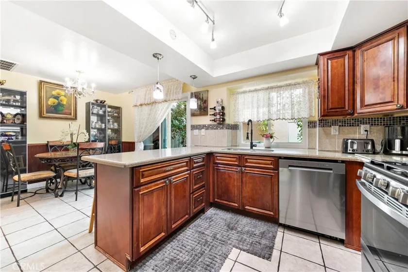 14344 Foothill #501 photo 8