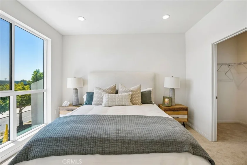 5876 Linden Ave Avenue #9 photo 25