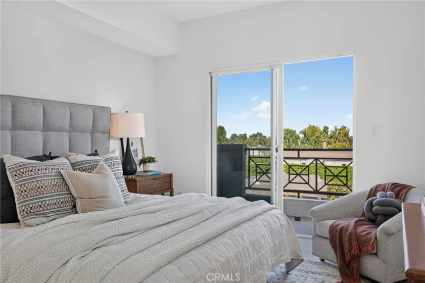 4424 Whitsett Avenue #303 photo 23