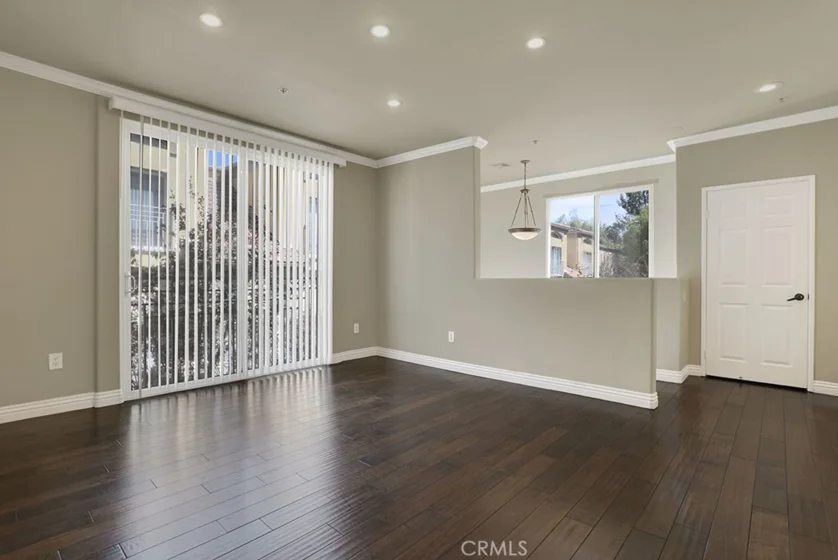 5220 Premiere Hills #222 photo 2