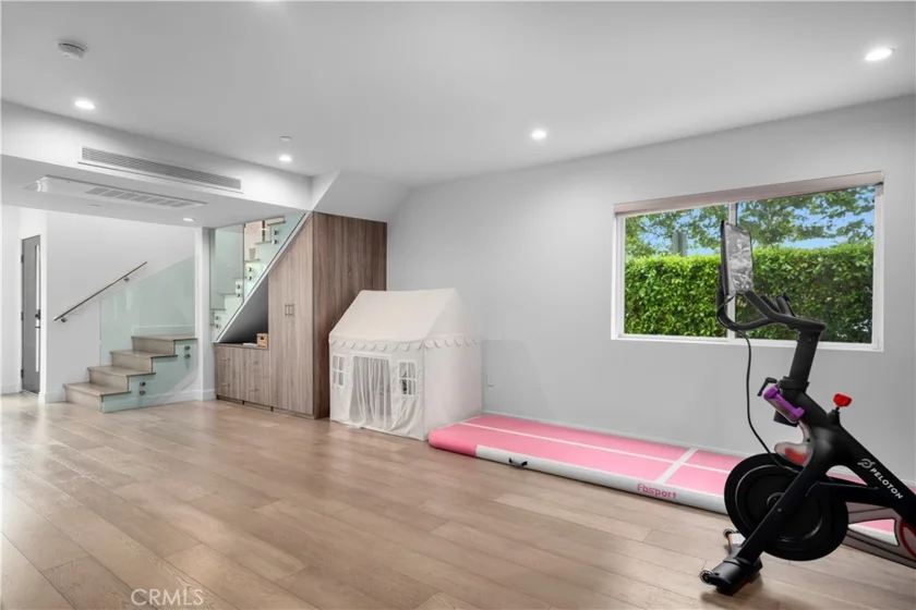 14157 Tiara Street #101 photo 18