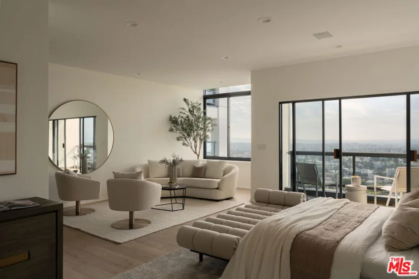 10724 Wilshire Boulevard #1501 photo 16