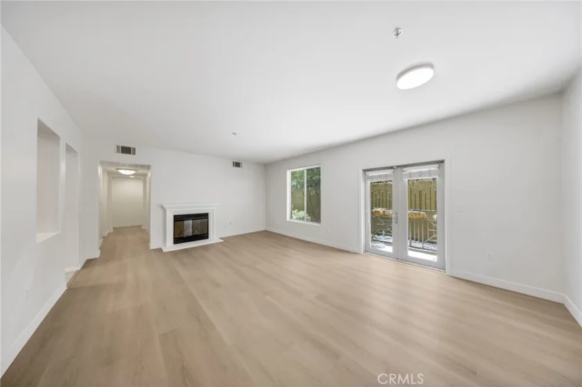 128 N Oak Knoll #111 photo 16