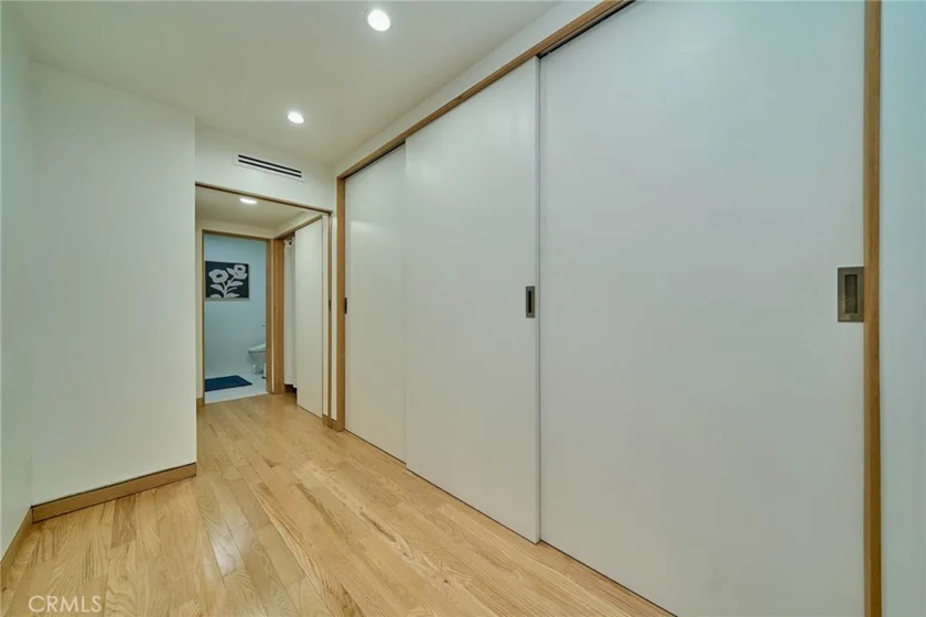 950 N Kings Road #45 photo 22