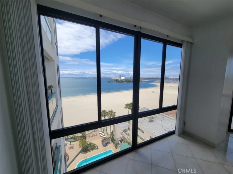 1310 E Ocean #905 photo 15