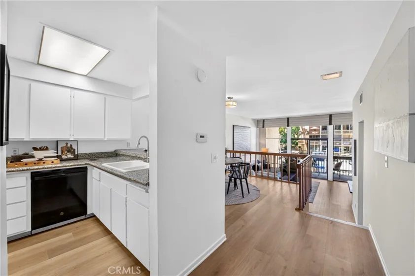 6229 N Marina Pacifica photo 11