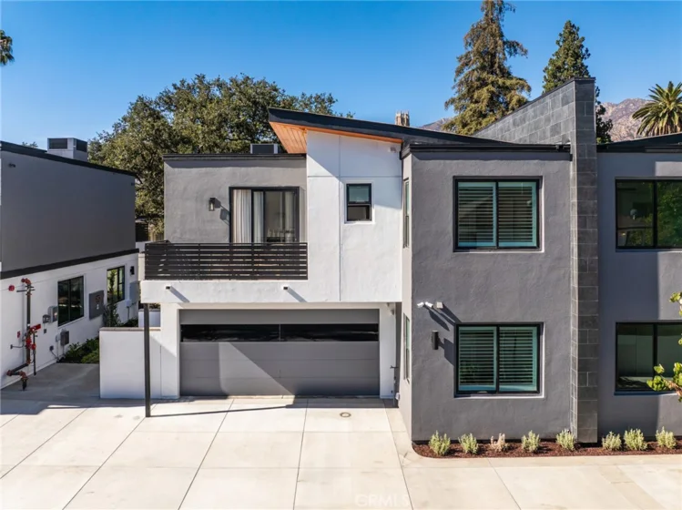1649 N Lake Avenue #1 photo 42