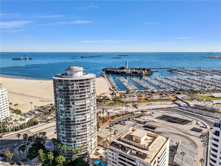 700 E Ocean #3107 photo 35