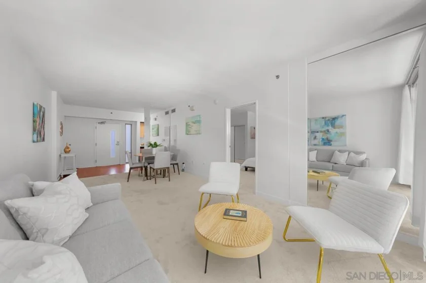 425 W Beech #327 photo 12