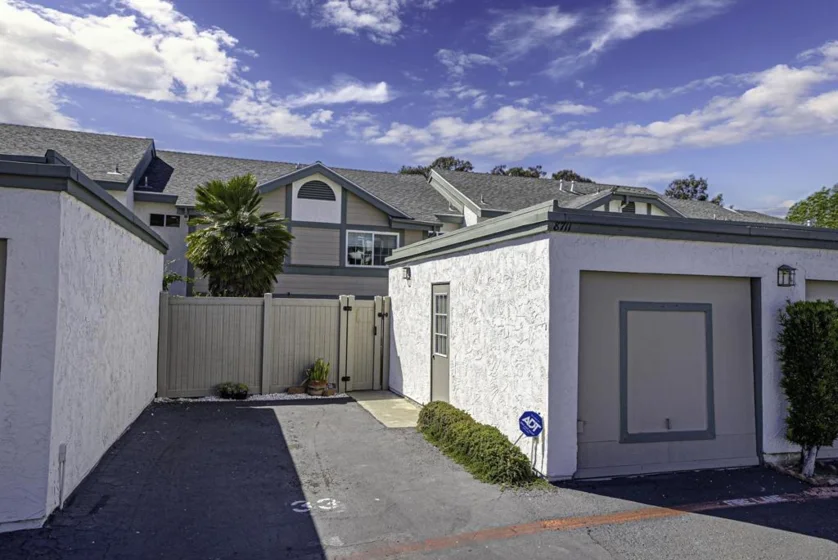 8711 Spring Canyon Drive photo 1