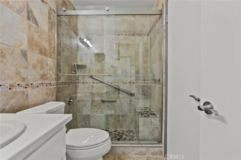 2901 S Sycamore #B photo 25