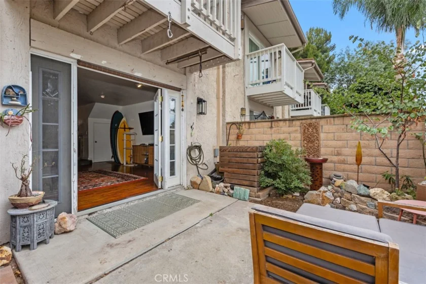 23821 Hillhurst Drive #4 photo 12