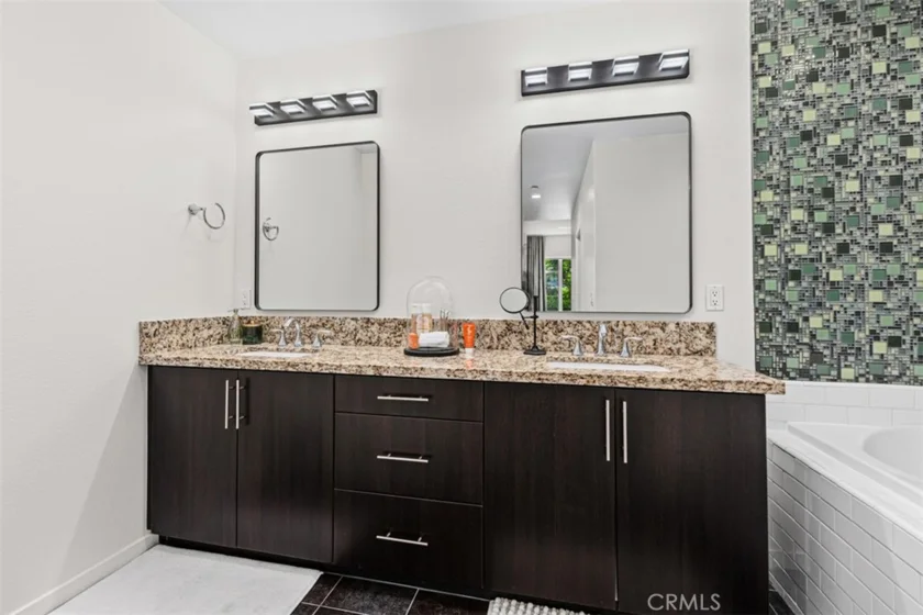 21 Gramercy #220 photo 18