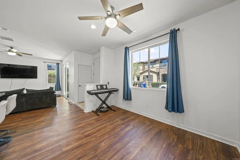 45477 Calle Cirros photo 8