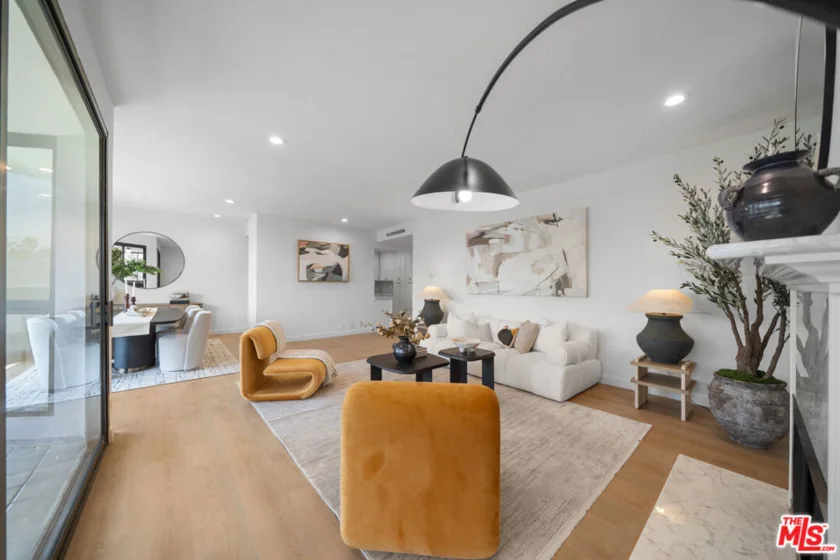 4477 Wilshire Boulevard #308 photo 4
