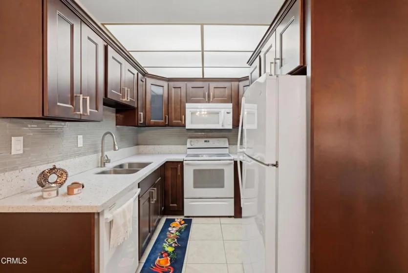1015 N Michillinda Avenue #304 photo 14