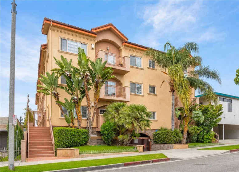 421 E Santa Anita #301 photo 1
