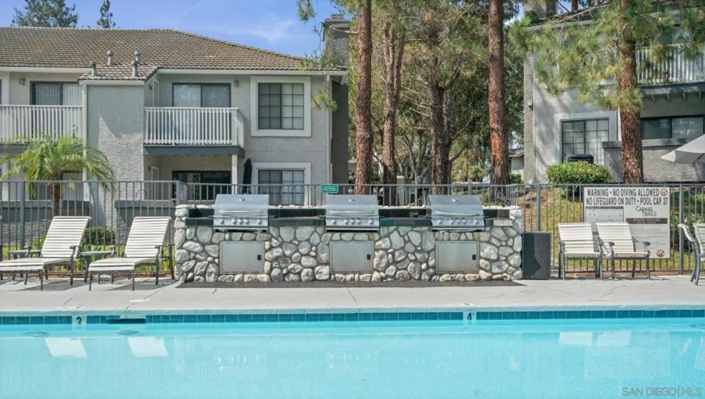 14966 Avenida Venusto #71 photo 32