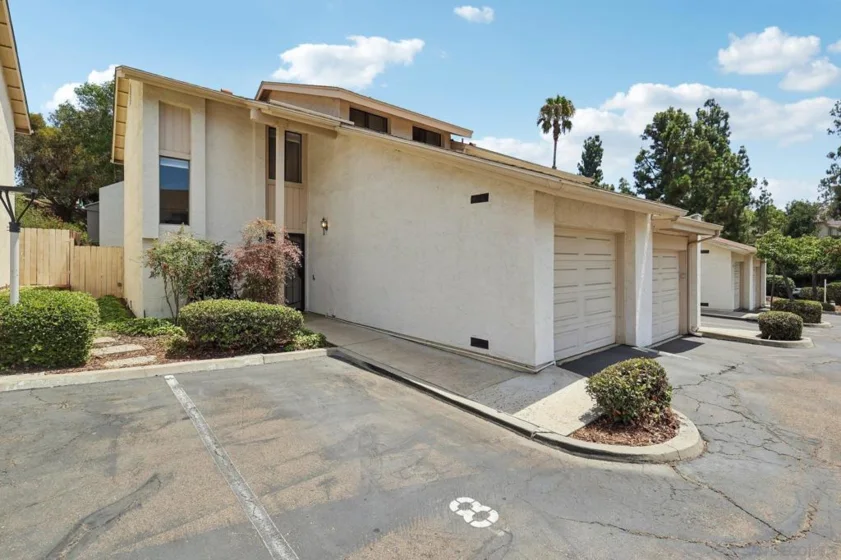5455 Baltimore Drive #8 photo 13