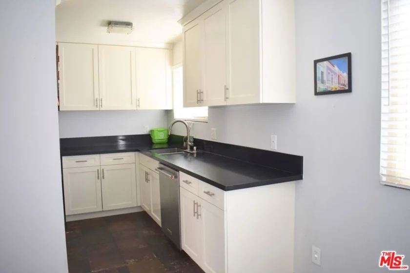 1711 Grismer Avenue #63 photo 24