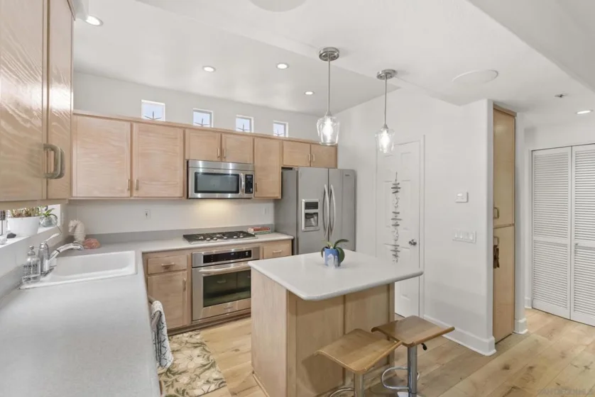 221 Donax Avenue #4 photo 17