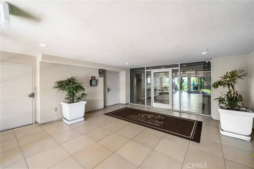 4501 Cedros #220 photo 29