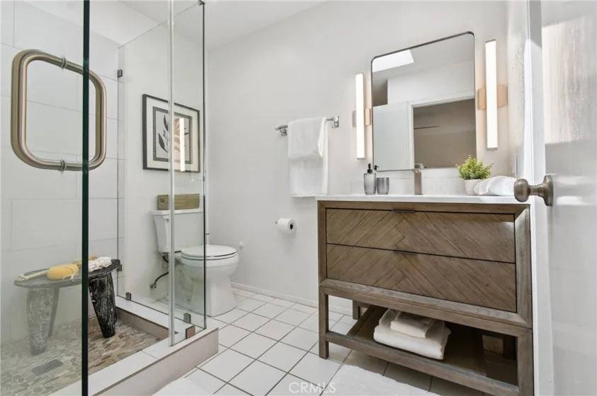 4249 Colfax Avenue #G photo 34