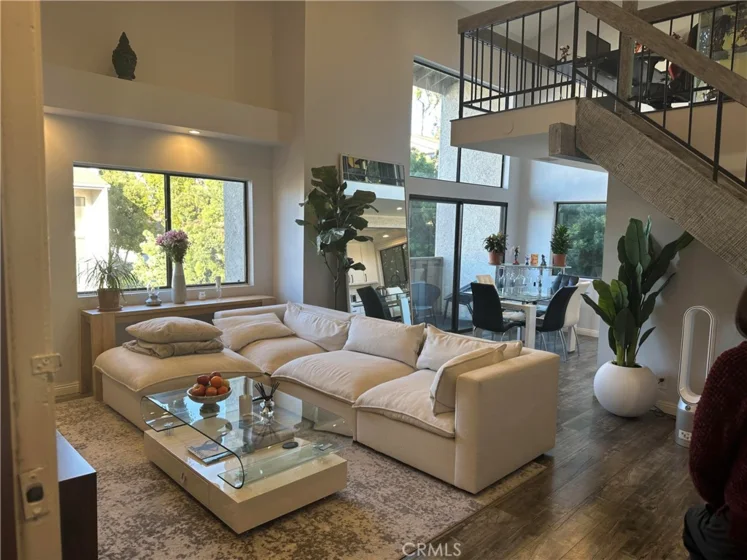 18445 Hatteras Street #402 photo 2
