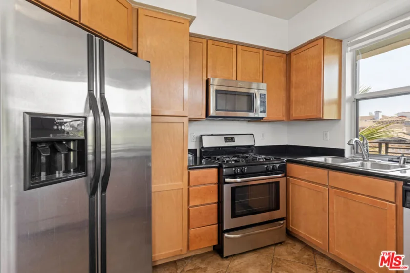 6400 Crescent Parkway #402 photo 17