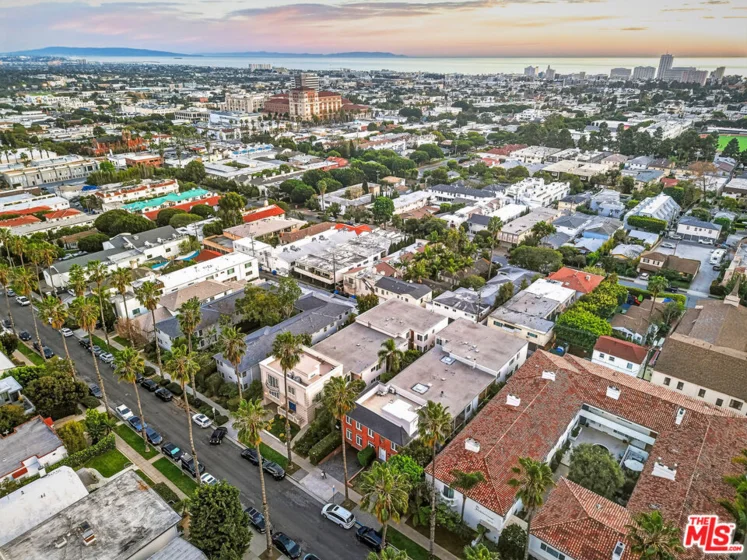 1020 19th Street #6 photo 3