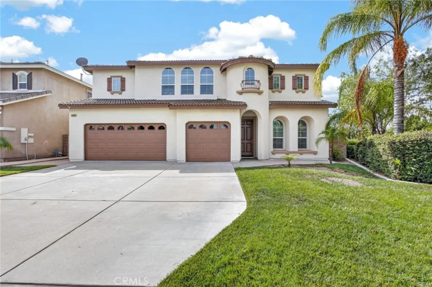 33629 Pebble Brook Circle photo 1