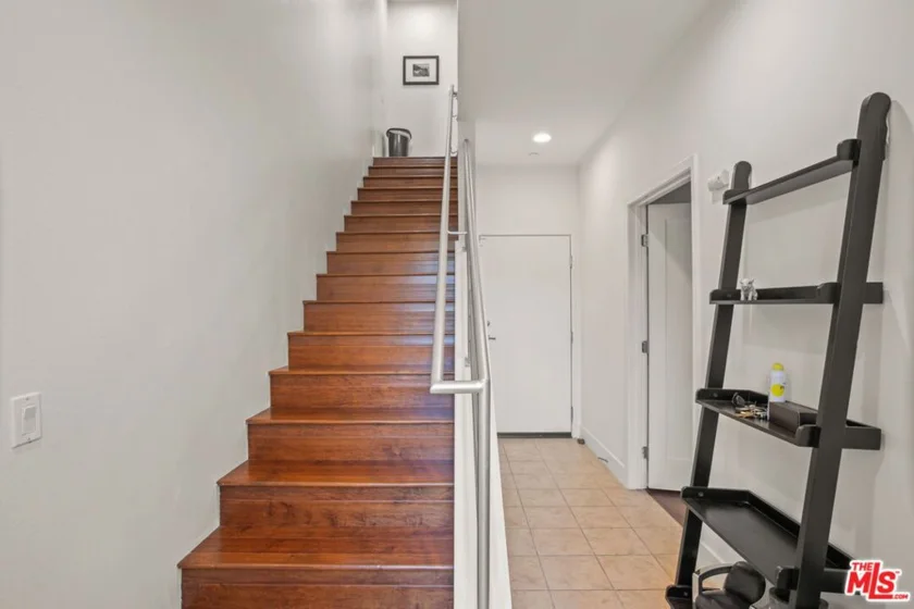 25 Delancy photo 5
