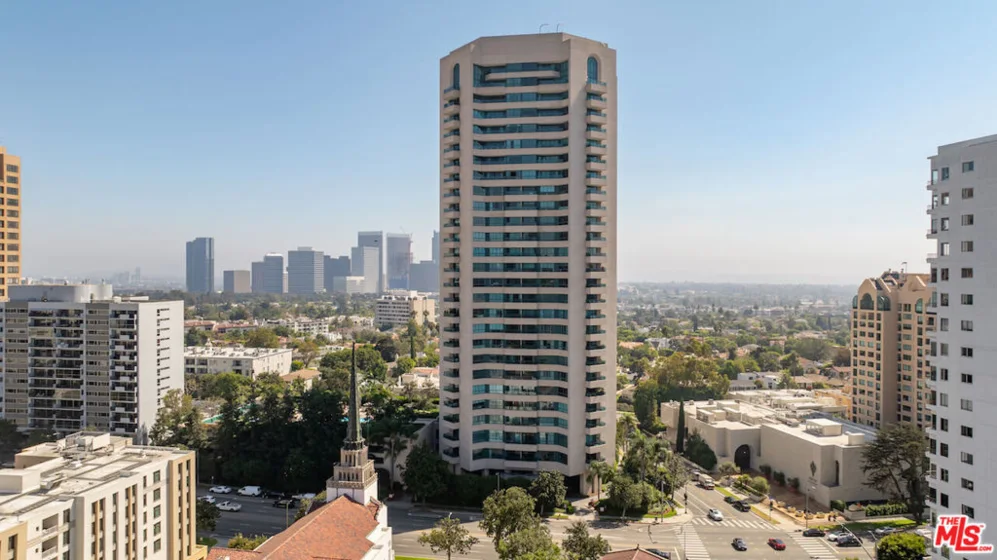 10490 Wilshire Boulevard #1402 photo 13