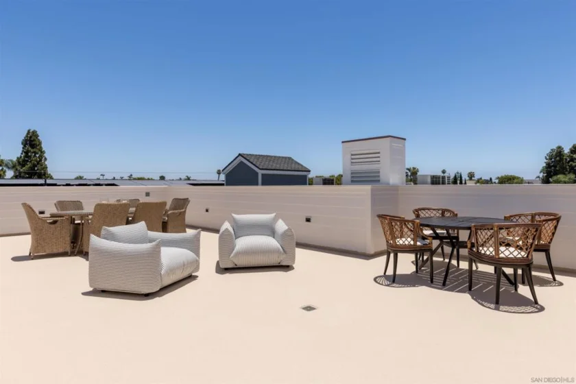747 Orange Avenue #302 photo 18