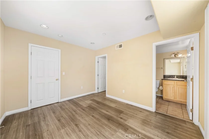 1008 S Marengo Avenue #D photo 28
