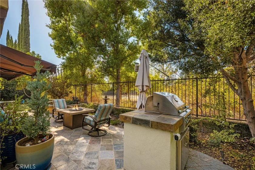 101 Talmadge photo 25
