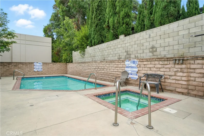 14937 Sherman Way #7 photo 34