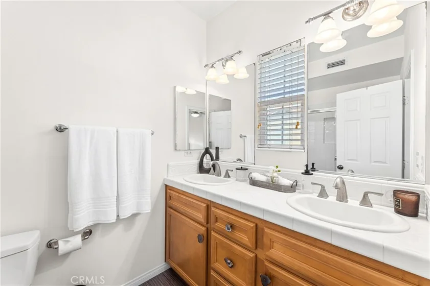 118 Coral Rose photo 30