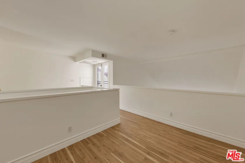 1900 Vine Street #403 photo 29