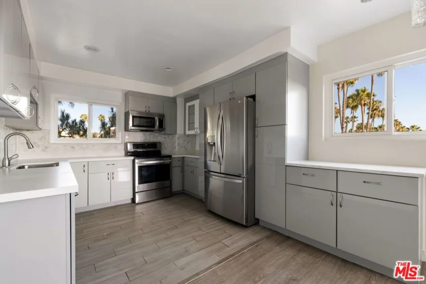 7560 Hollywood Boulevard #309 photo 7