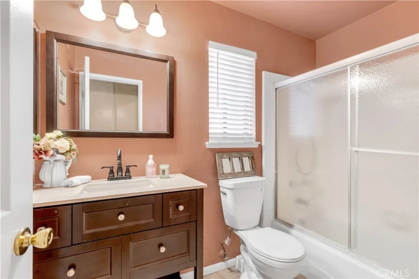 25231 Tanoak photo 17