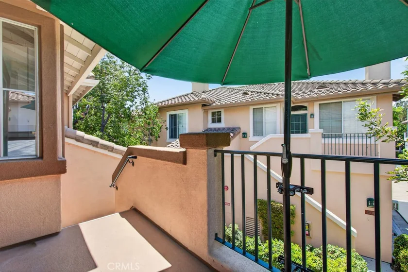 2600 Ladrillo Aisle photo 6