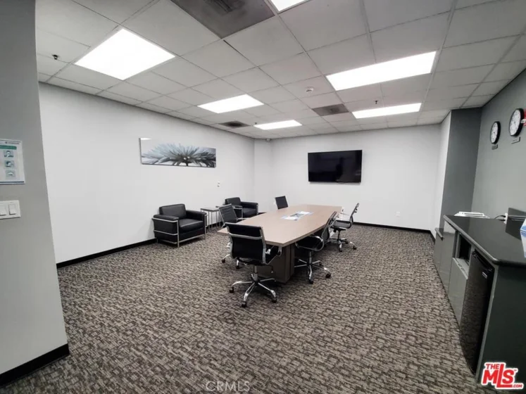 1100 Wilshire Boulevard #2608 photo 22