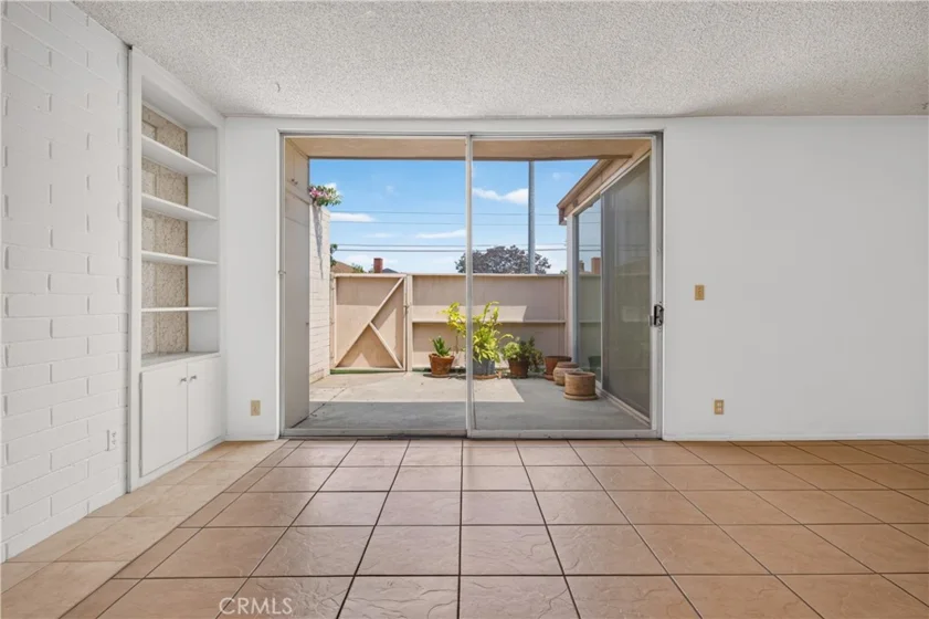 777 E Valley #136 photo 5
