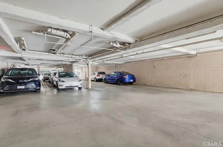 1538 Stoner Avenue #303 photo 44