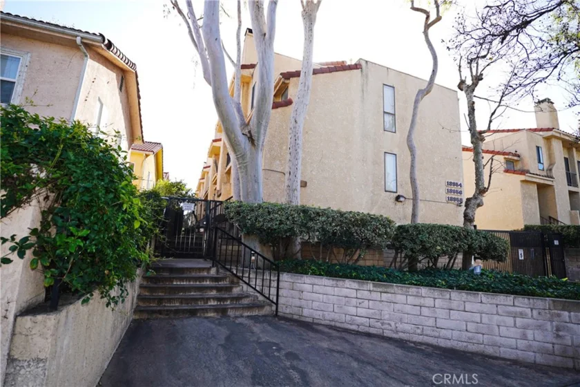 18954 Sherman Way #3 photo 1