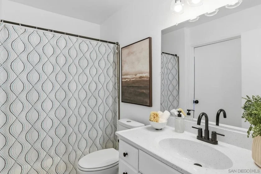 1051 Rock Springs #120 photo 5