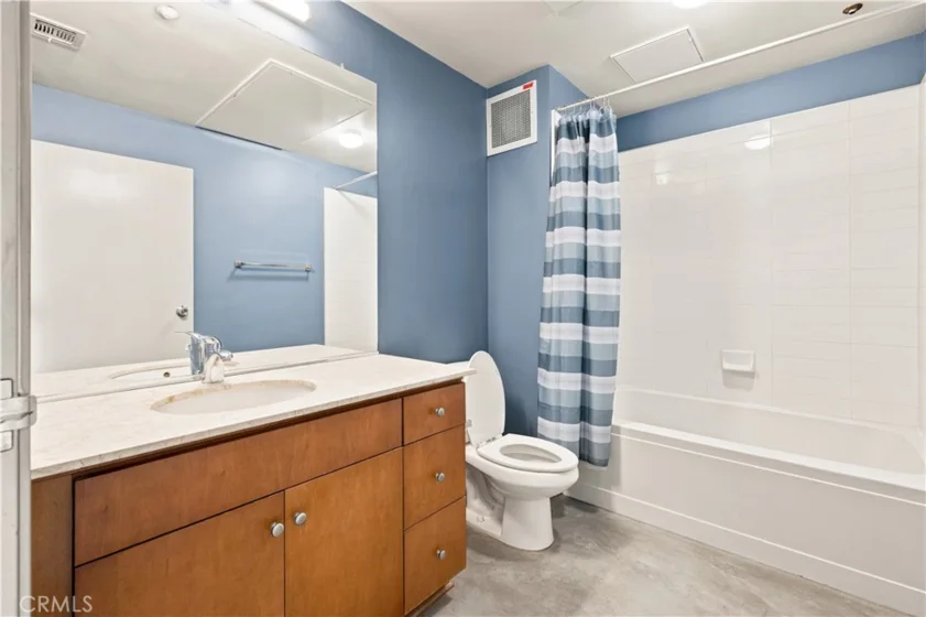 435 W Center Street #405 photo 17
