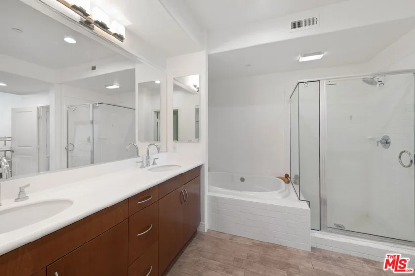 7100 Playa Vista Drive #405 photo 15